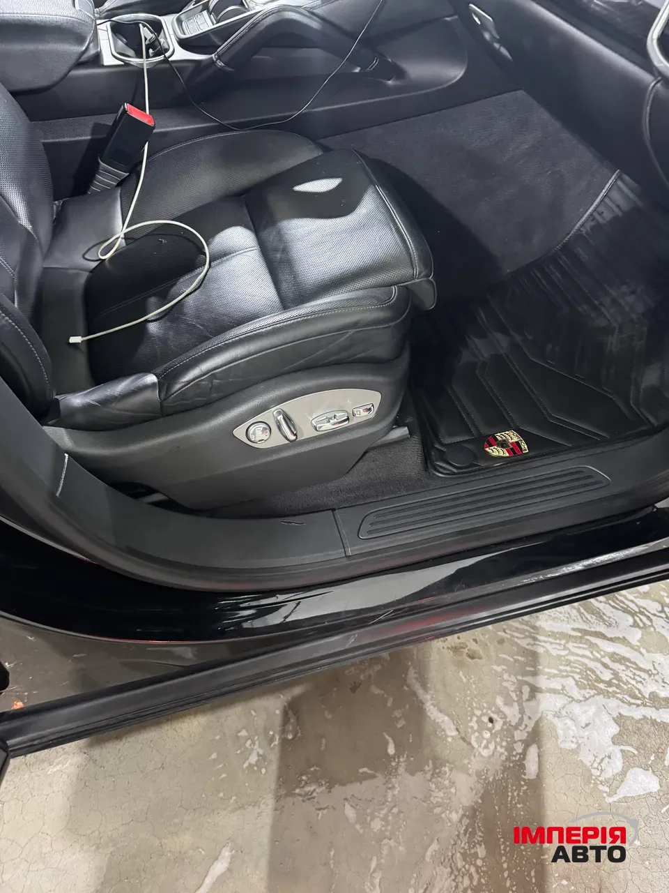 Porsche Cayenne - фото 17