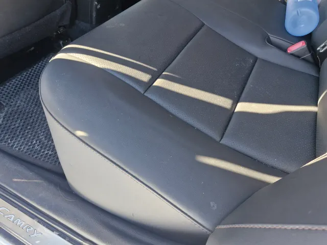 Toyota Camry - фото 4