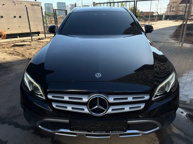 Mercedes-Benz E-Класс - фото 1