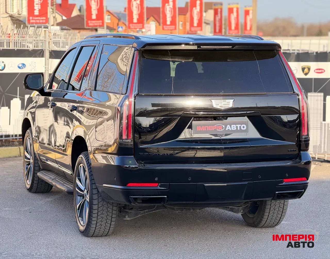 Cadillac Escalade - фото 4