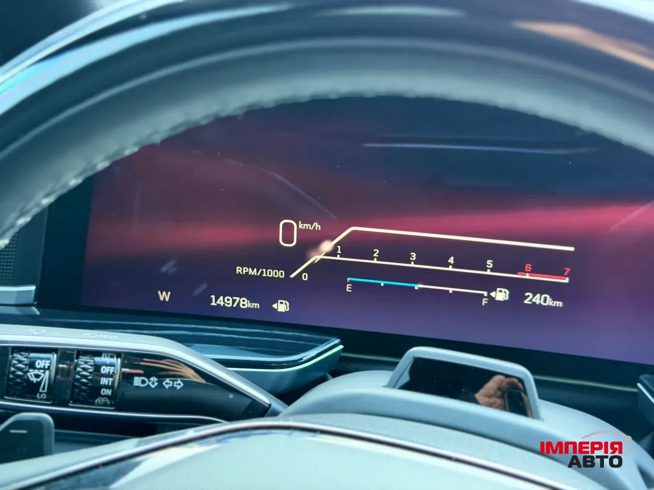 Cadillac Escalade - фото 14