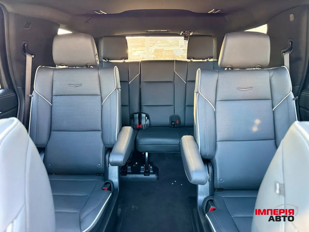 Cadillac Escalade - фото 7