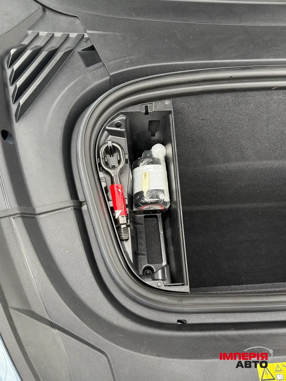 Audi e-tron GT - фото 5