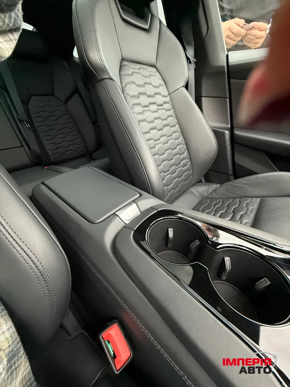 Audi e-tron GT - фото 39