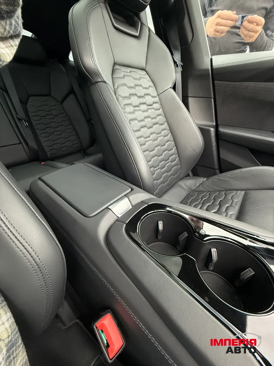 Audi e-tron GT - фото 38