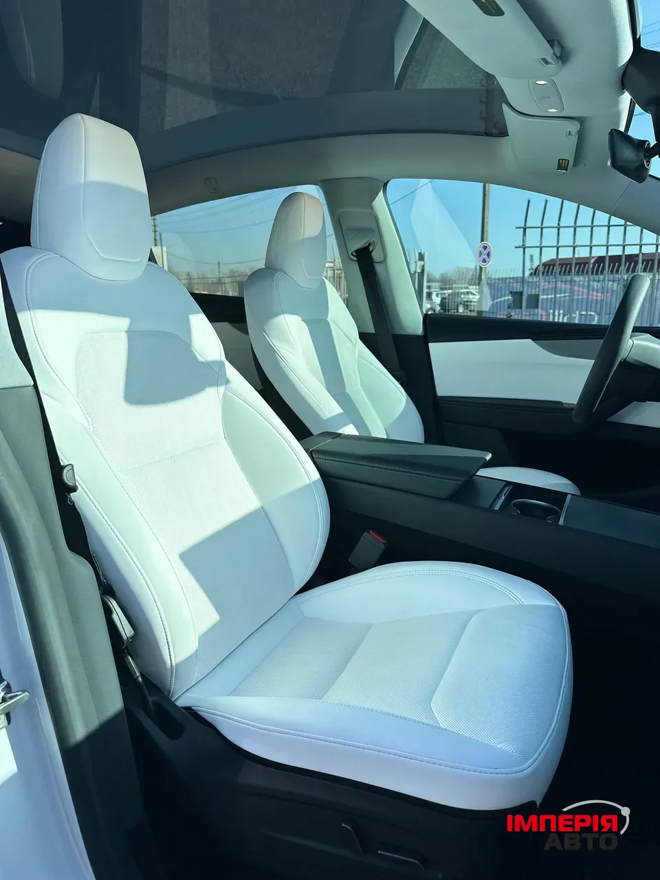 Tesla Model Y - фото 12