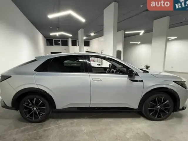 Honda e NP2 - фото 5