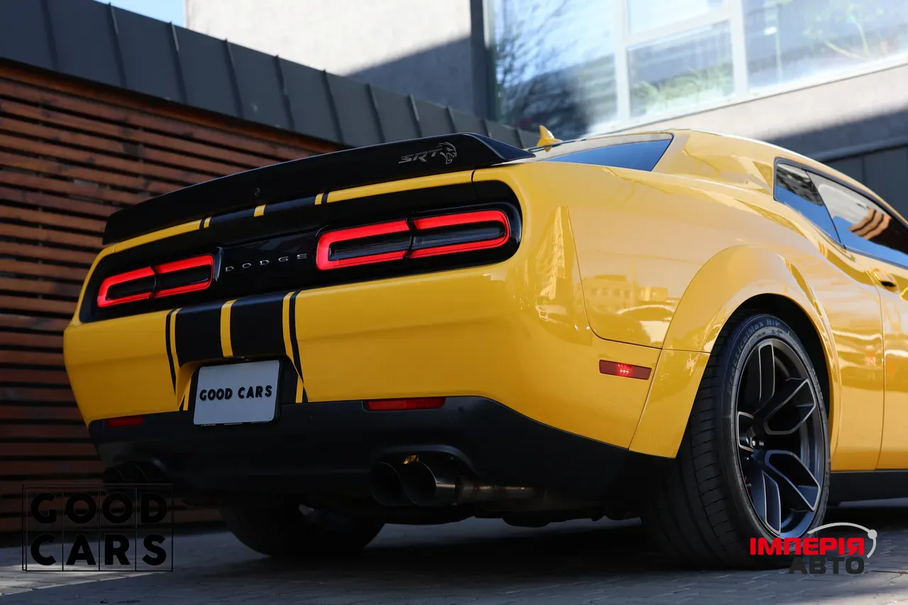 Dodge Challenger - фото 16
