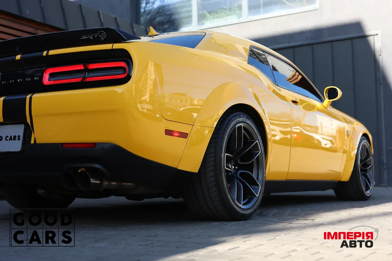 Dodge Challenger - фото 17