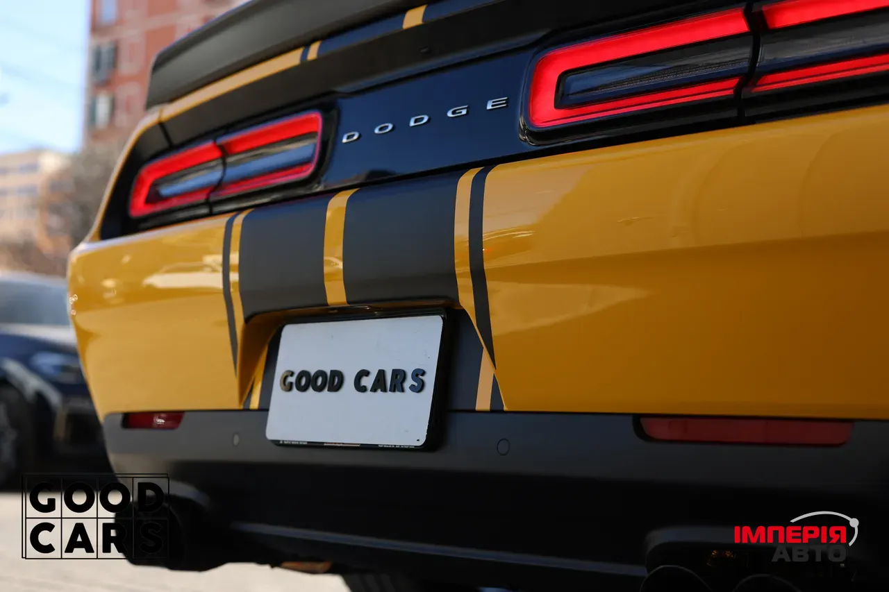 Dodge Challenger - фото 18