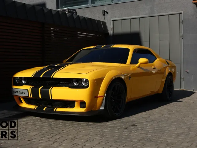 Dodge Challenger - фото 2