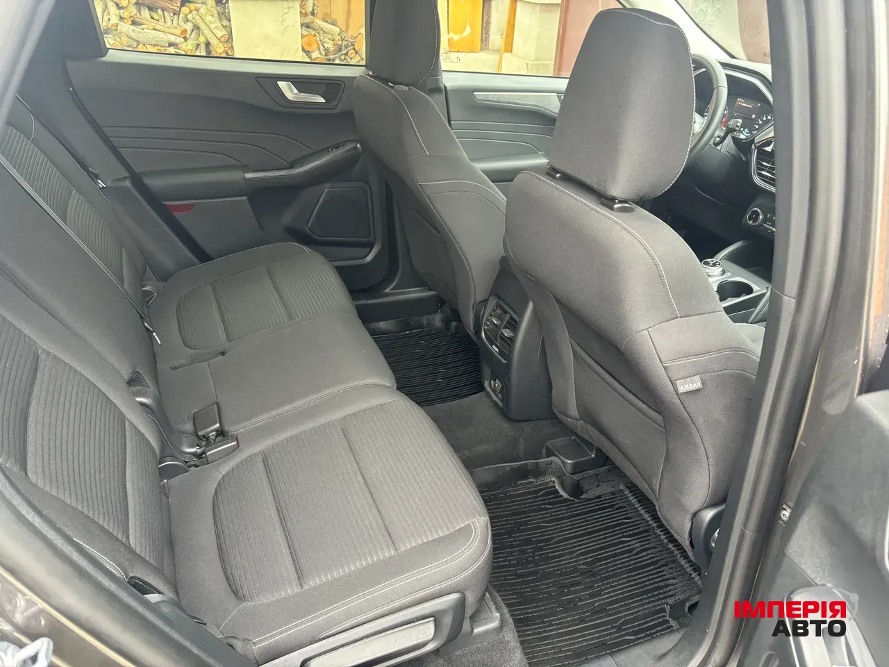 Ford Kuga - фото 11