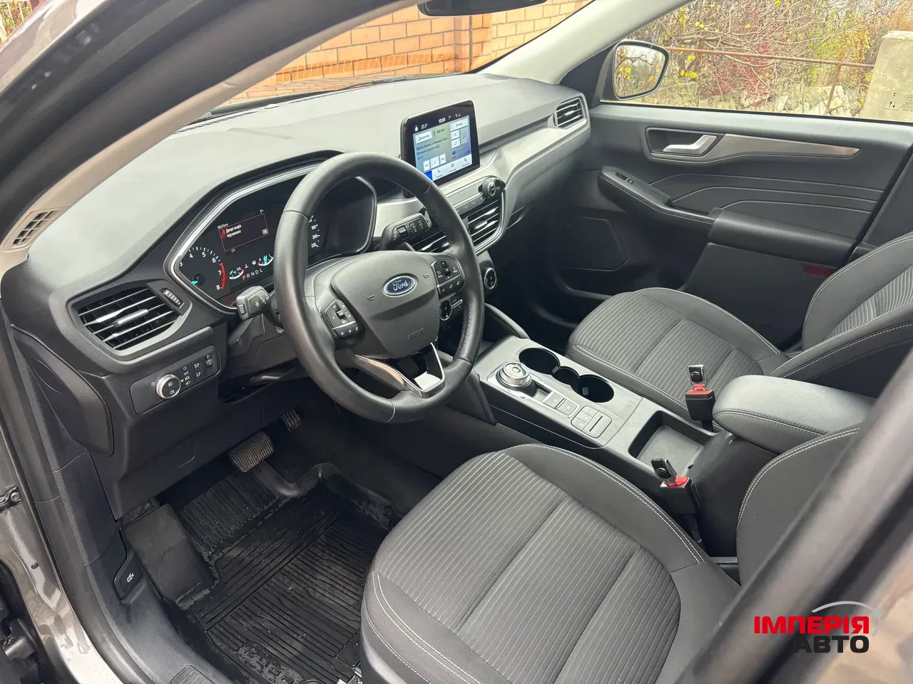 Ford Kuga - фото 14
