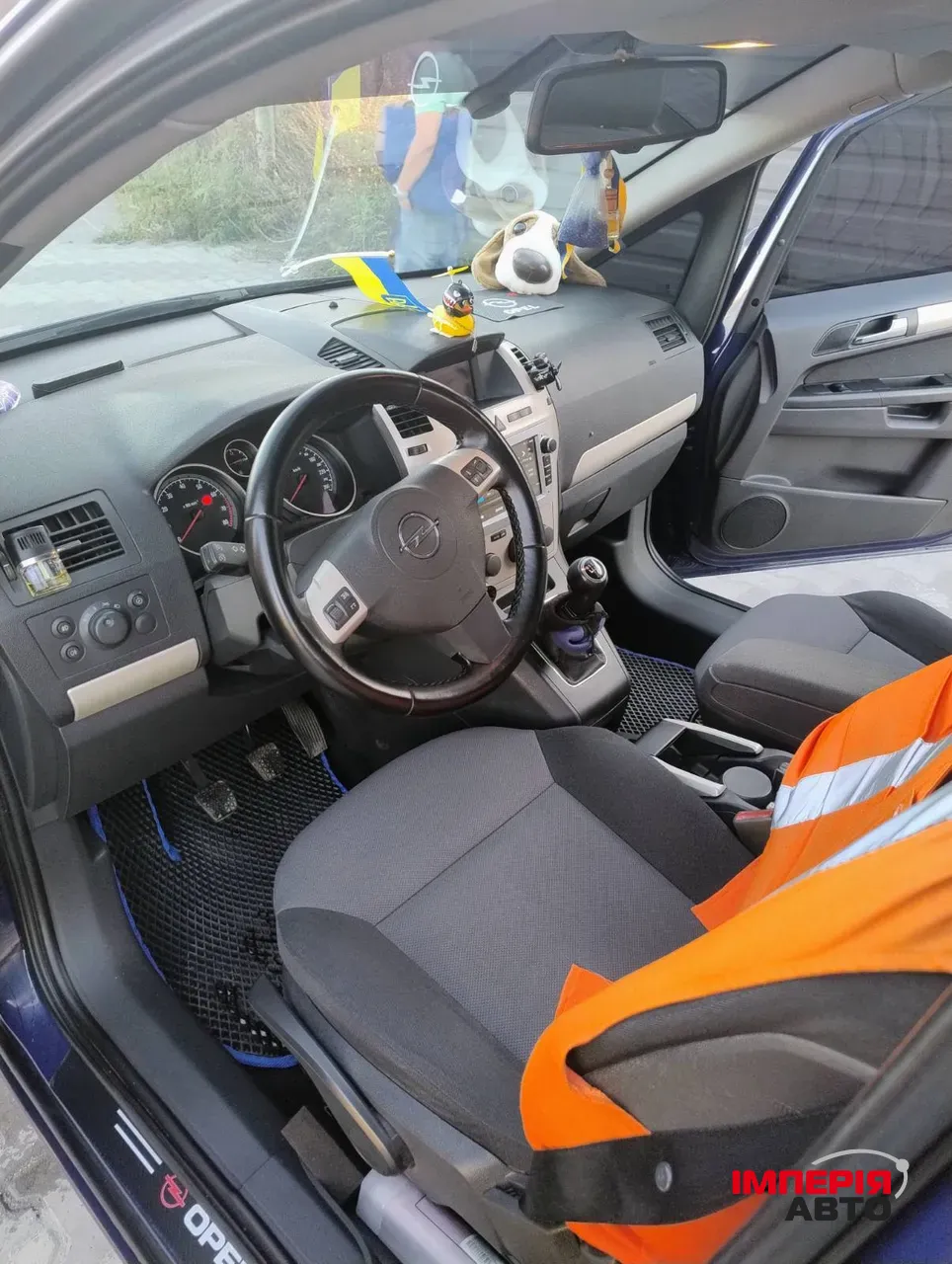 Opel Zafira - фото 18