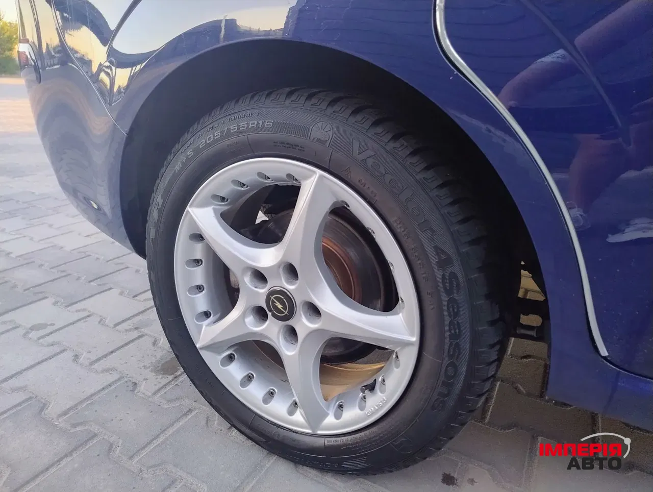 Opel Zafira - фото 12