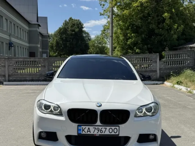 BMW 5 серії - фото 1