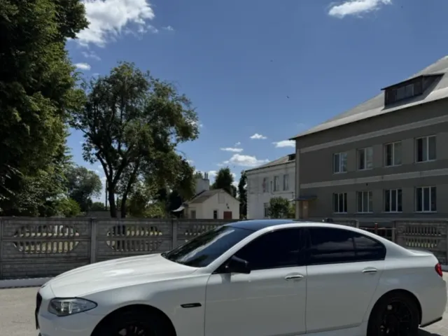 BMW 5 серії - фото 3