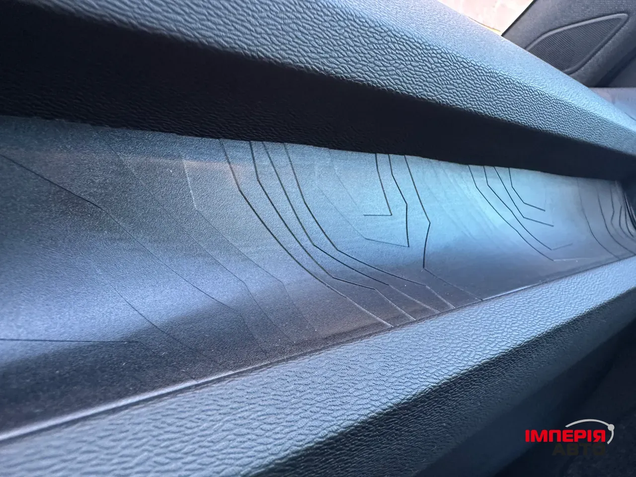 Volvo XC40 - фото 22