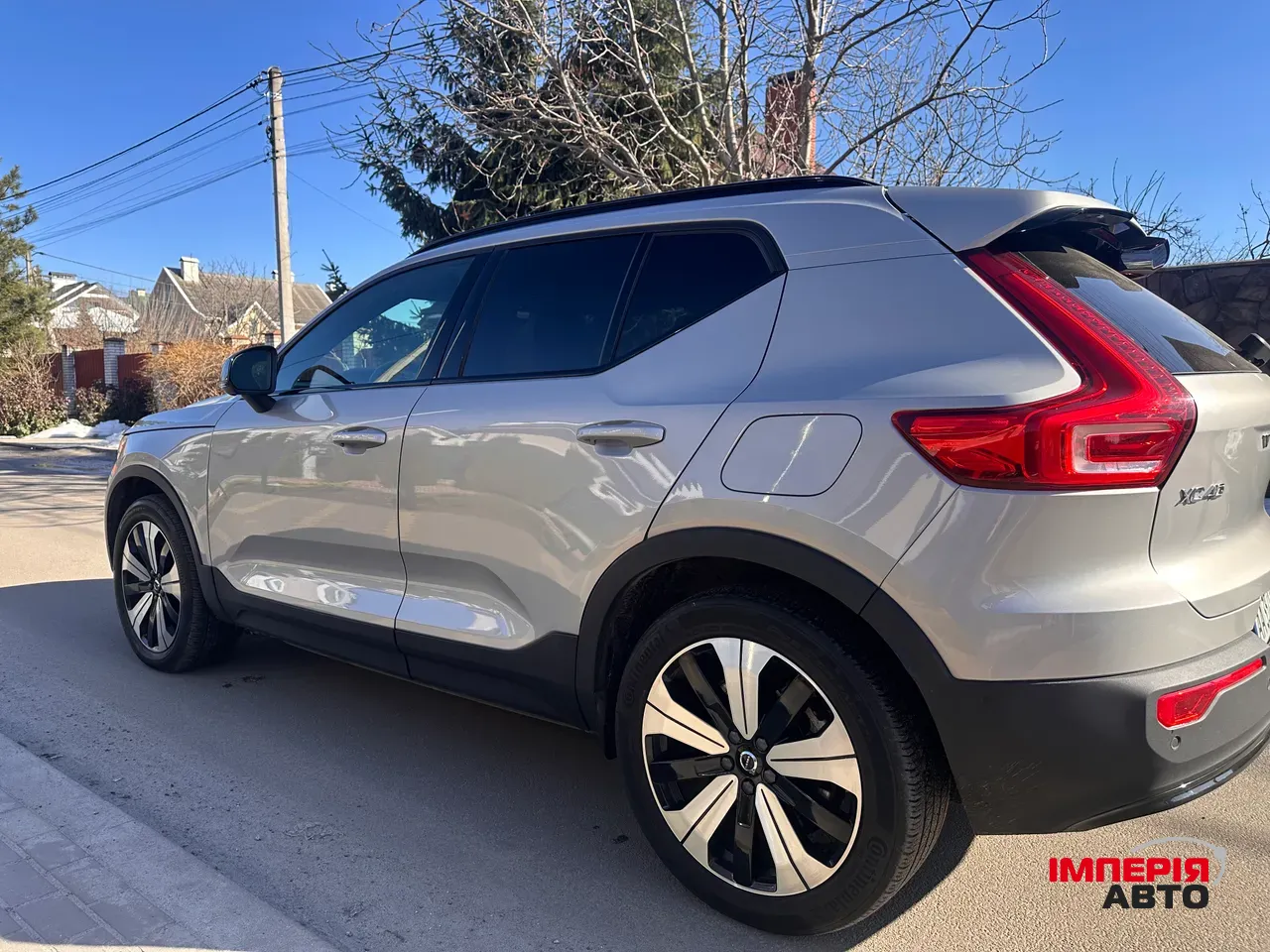 Volvo XC40 - фото 4