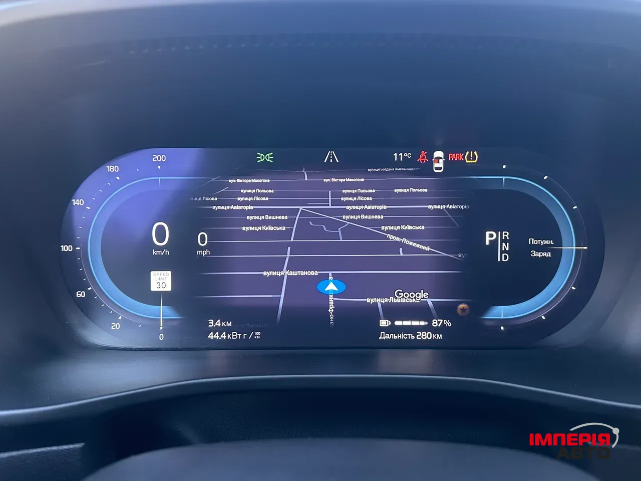 Volvo XC40 - фото 9