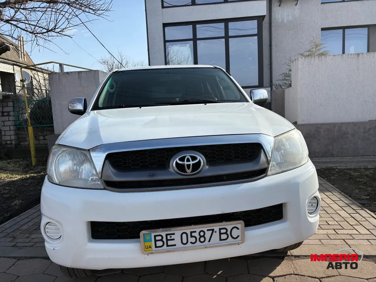 Toyota Hilux - фото 7