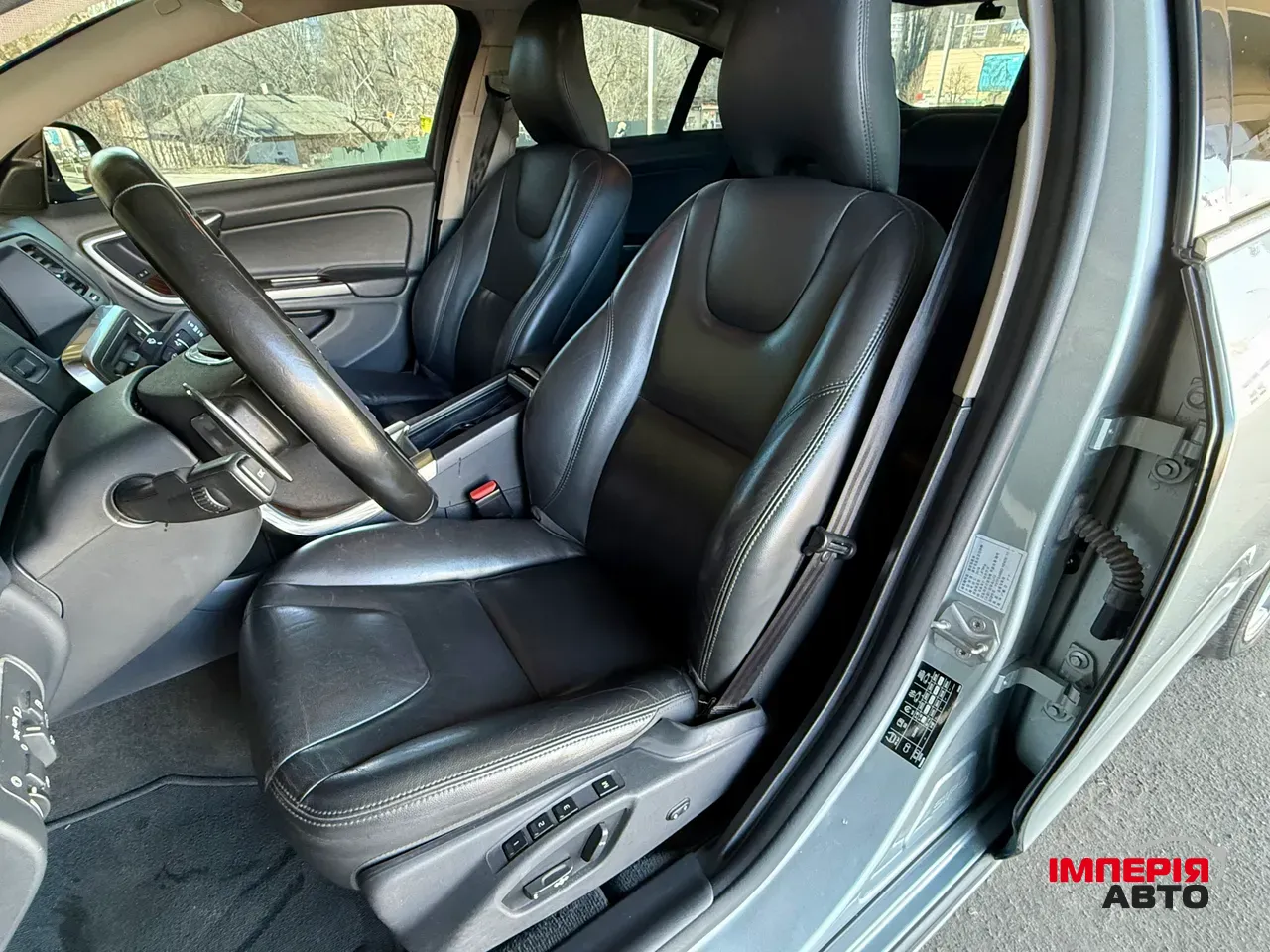 Volvo S60 - фото 5