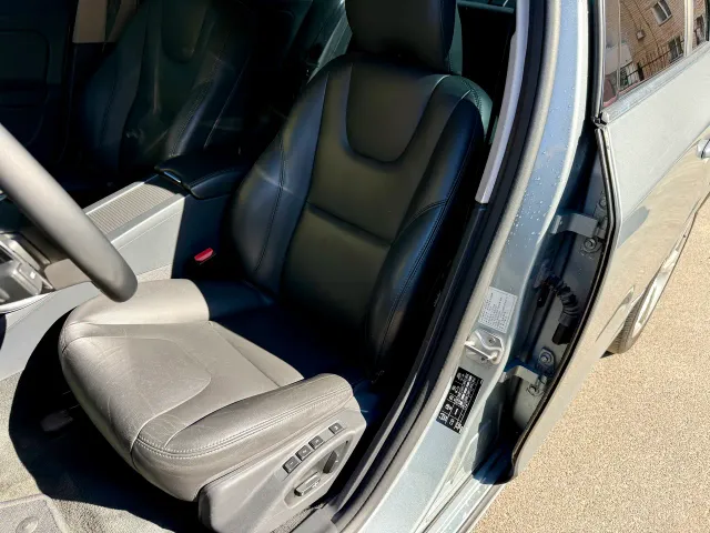Volvo S60 - фото 4
