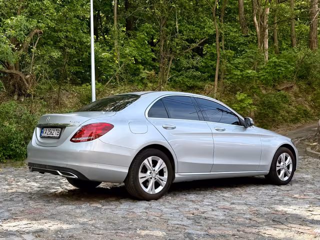 Mercedes-Benz C-Класс - фото 3
