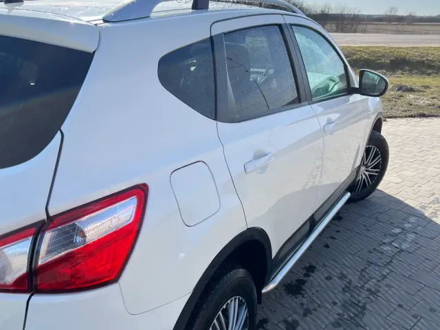 Nissan Qashqai - фото 4