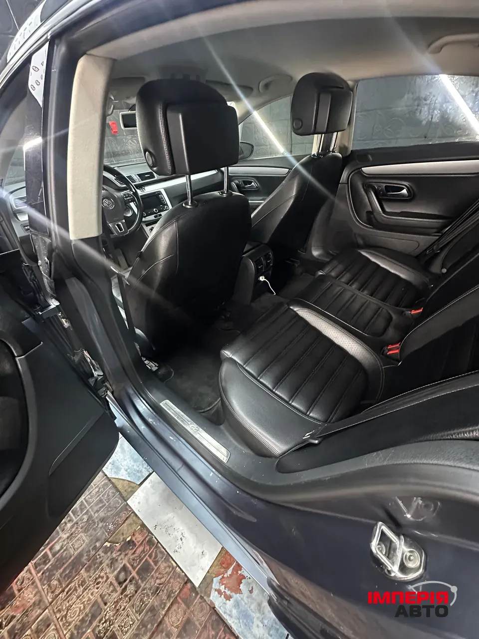 Volkswagen Passat CC - фото 9