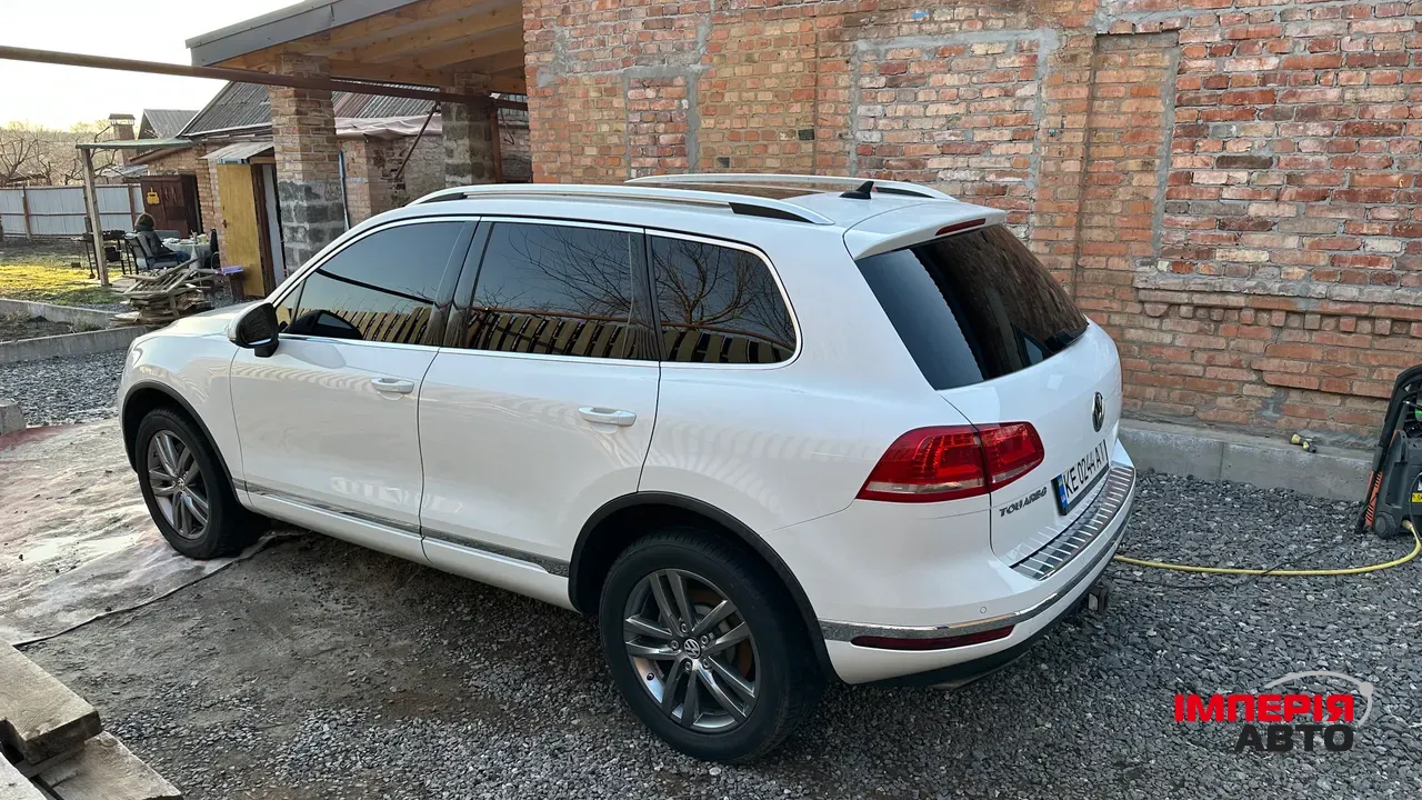 Volkswagen Touareg - фото 4