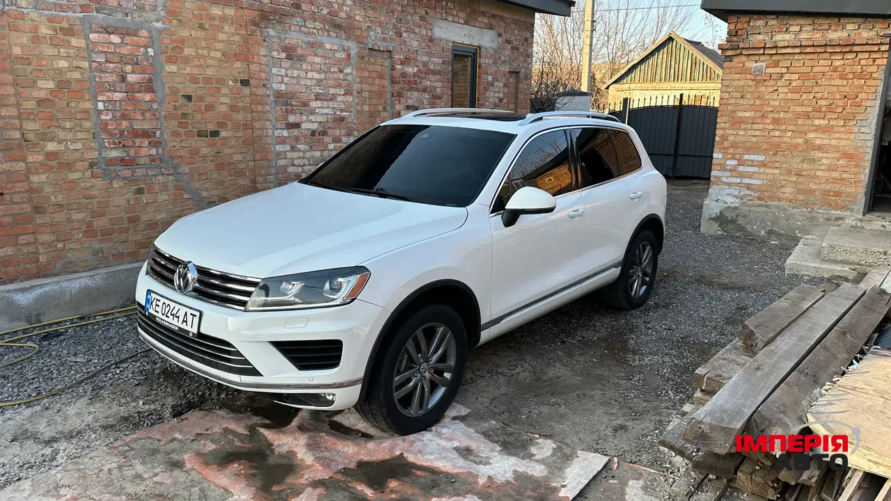 Volkswagen Touareg - фото 3