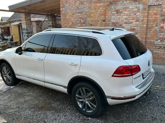 Volkswagen Touareg - фото 4