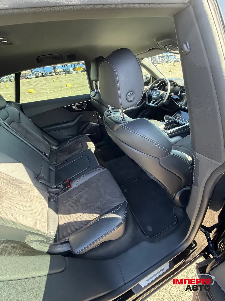 Audi Q8 - фото 16