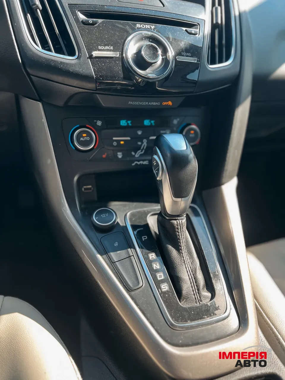 Ford Focus - фото 12