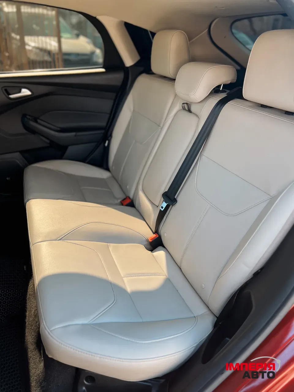 Ford Focus - фото 15