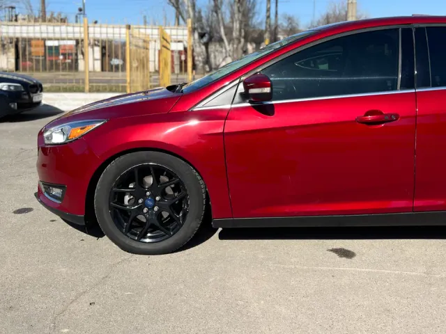 Ford Focus - фото 3
