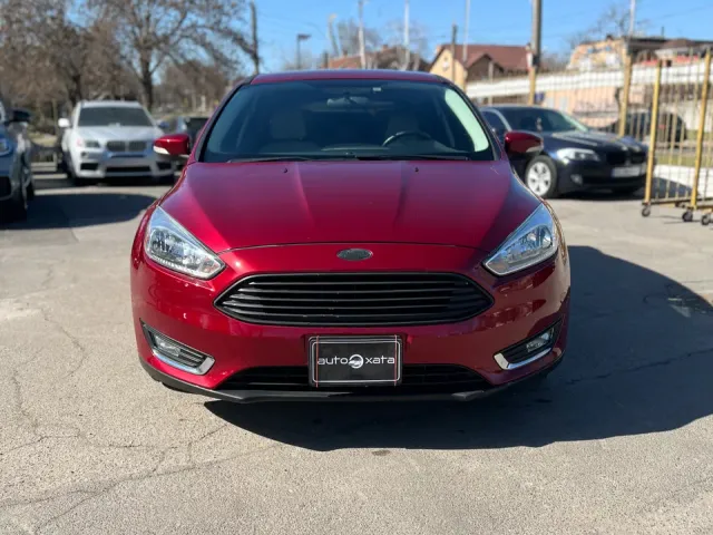 Ford Focus - фото 2