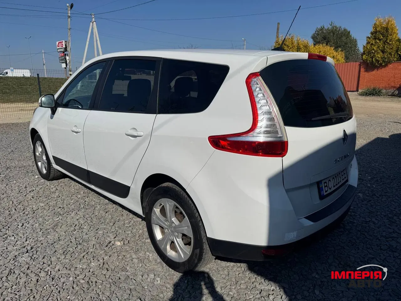 Renault Megane - фото 9