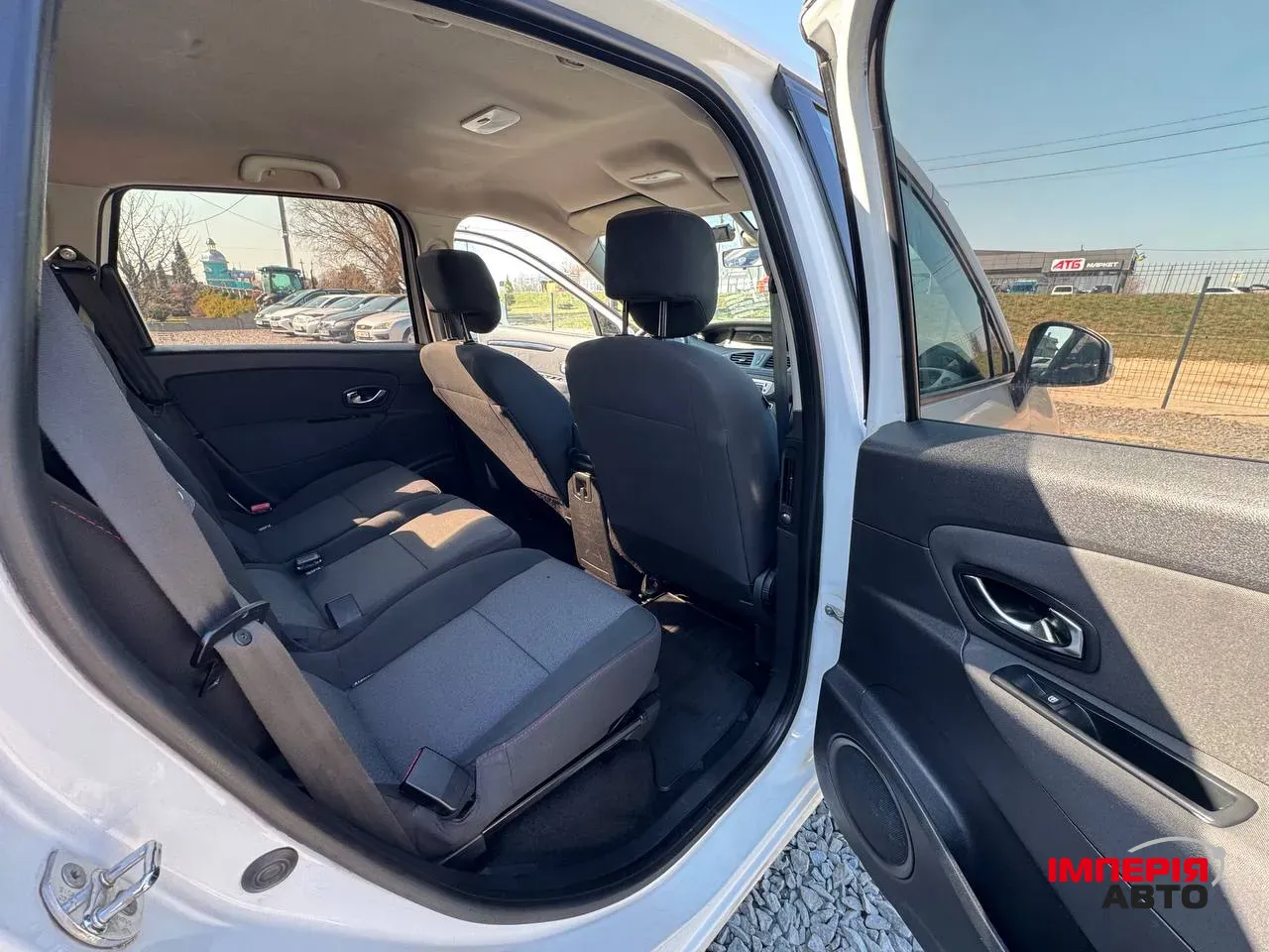 Renault Megane - фото 18