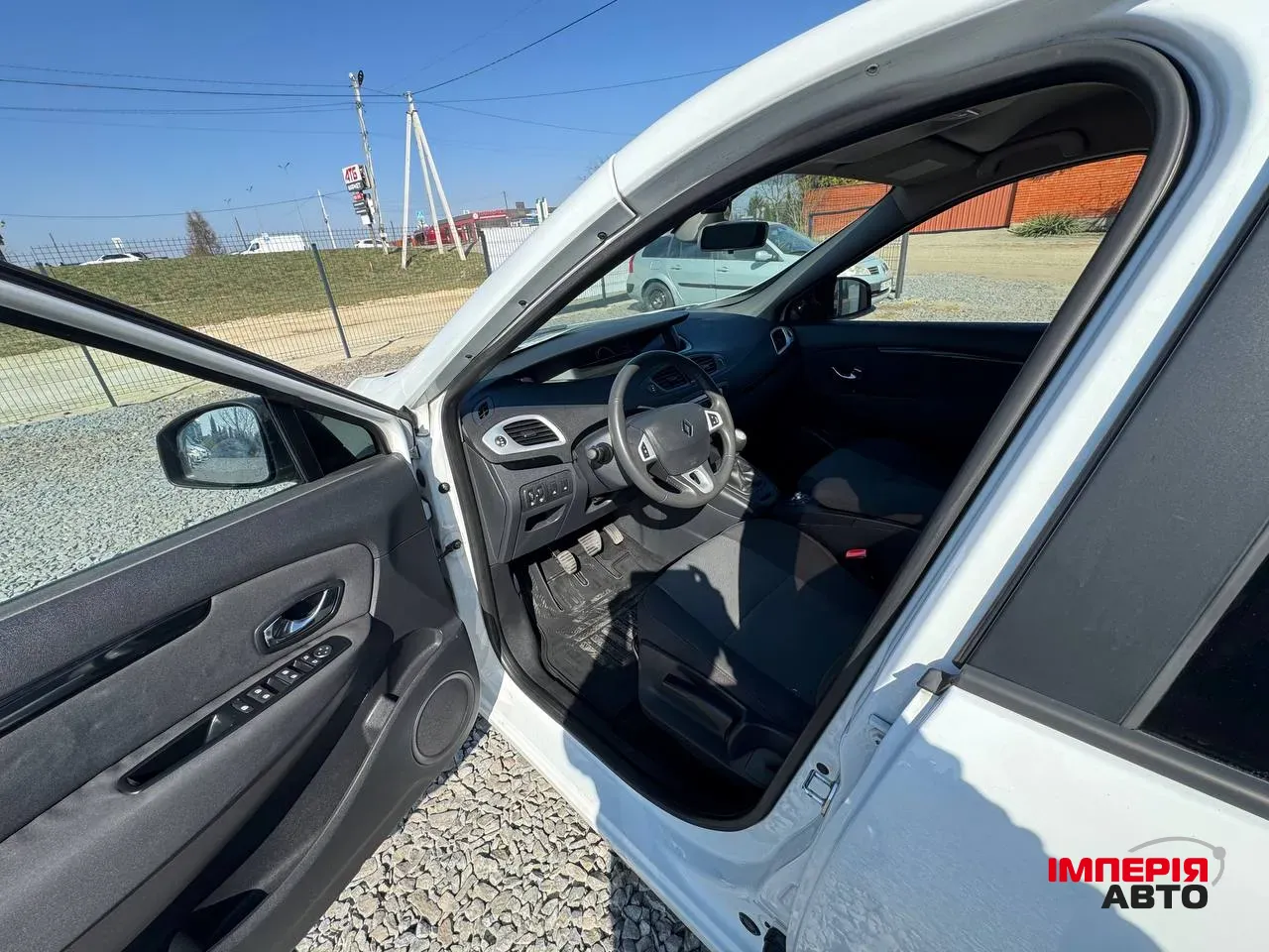 Renault Megane - фото 14