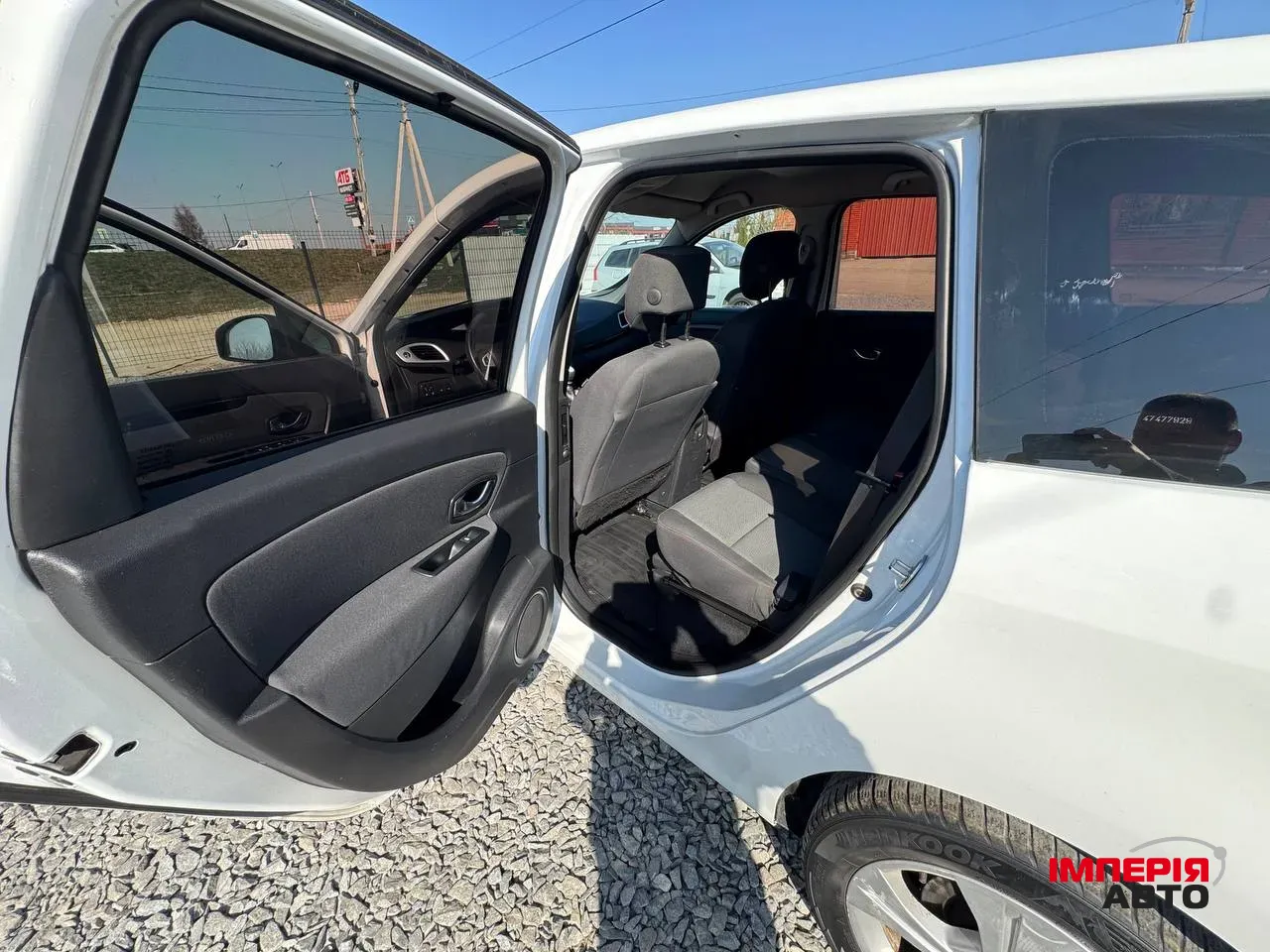 Renault Megane - фото 17