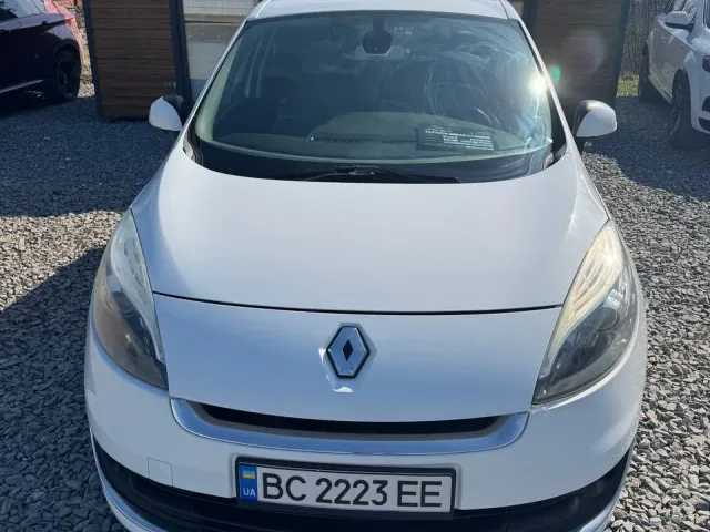 Renault Megane - фото 2