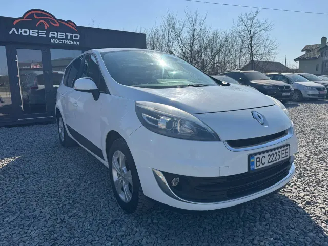 Renault Megane - фото 3