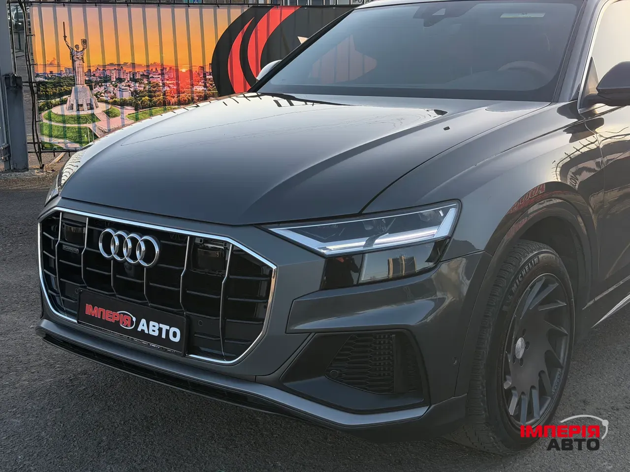 Audi Q8 - фото 3