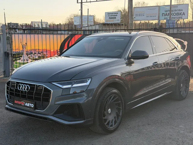 Audi Q8 - фото 4
