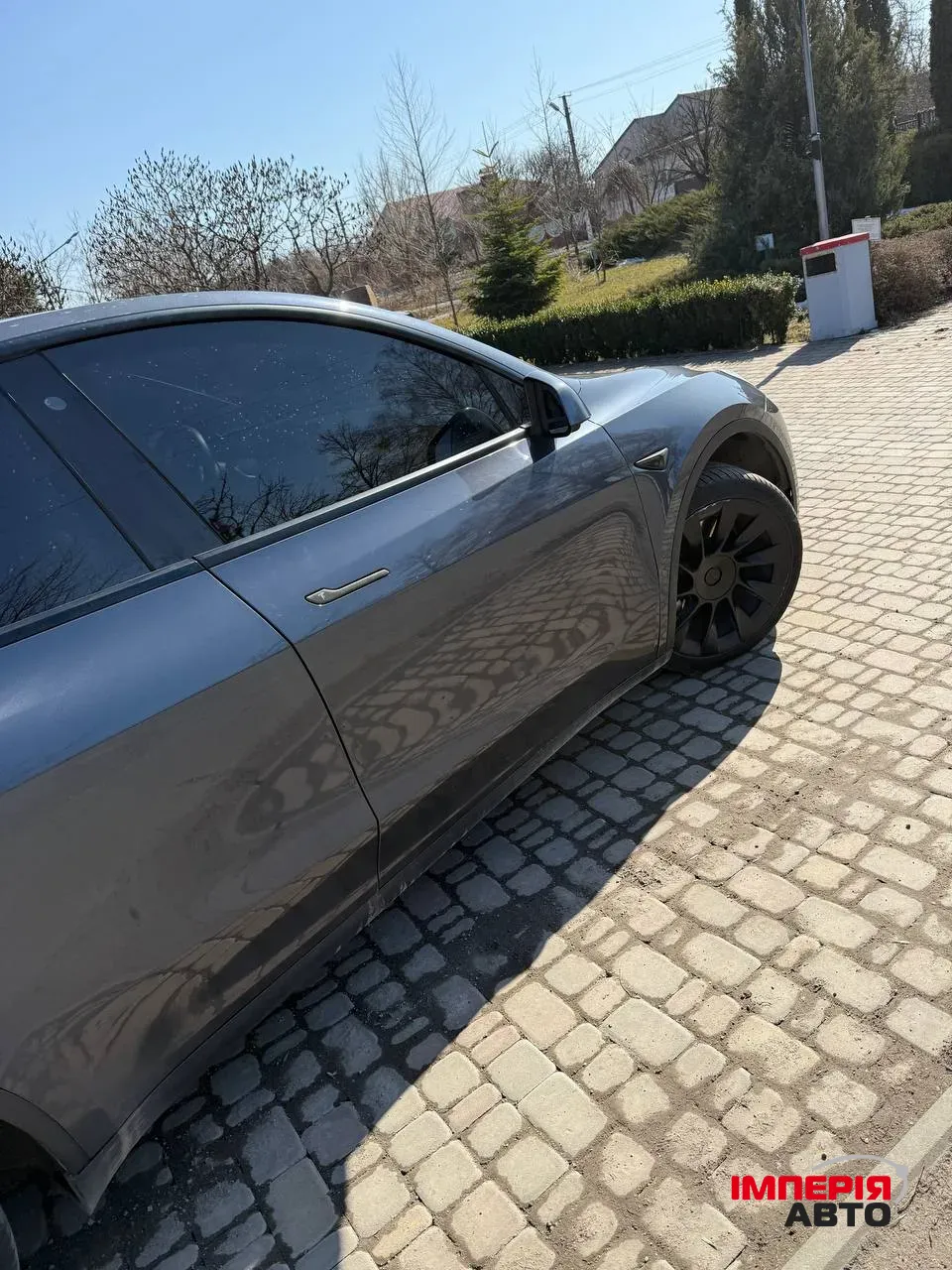 Tesla Model Y - фото 6