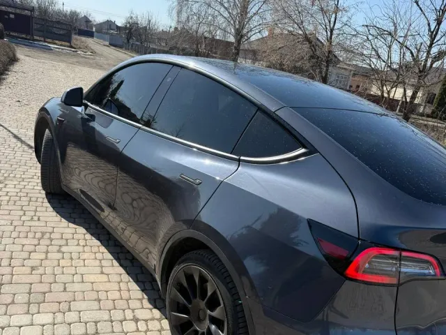 Tesla Model Y - фото 5
