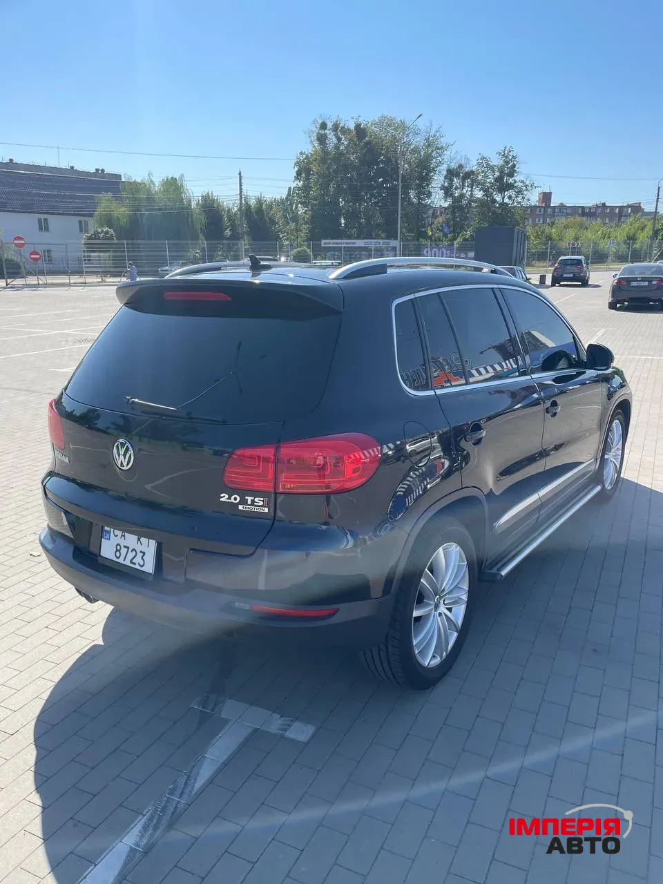 Volkswagen Tiguan - фото 2