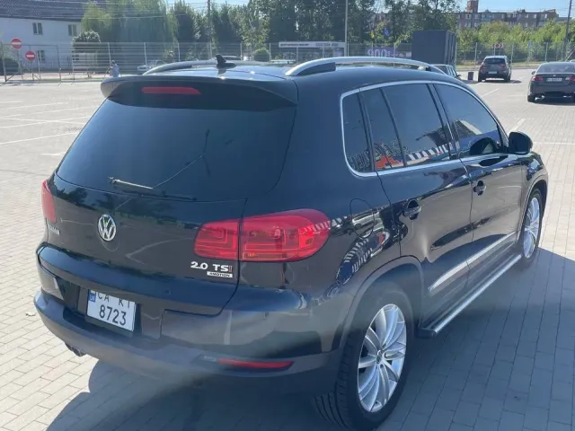 Volkswagen Tiguan - фото 2